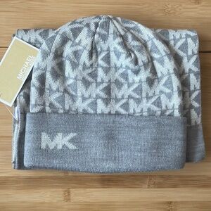 Brand New Michael Kors Grey & White w/ Silver Thread Accent Hat & Scarf Set